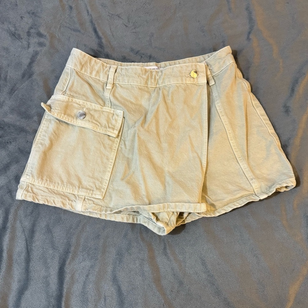 Zara Tan Cargo Shorts Pleated Relaxed Fit
#1066